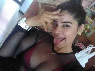 Erotik görüntülü sohbet CataleyaRusel