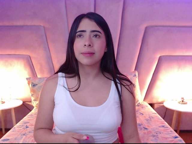 Fotoğraflar CatalinacutMD hey guys, if we complete 666 tokens we make an anal with a wet shirt