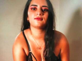 Erotik görüntülü sohbet Chaantal