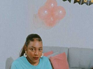 Erotik görüntülü sohbet CharlotteGill