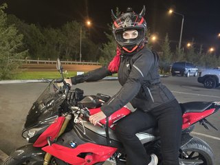 Erotik görüntülü sohbet Charodeyka