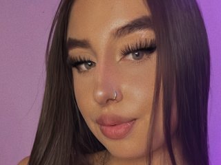 Erotik görüntülü sohbet CherryFox