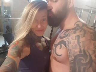 Erotik görüntülü sohbet SexyDP69