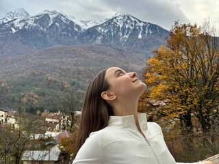 Erotik görüntülü sohbet ChereeCapek