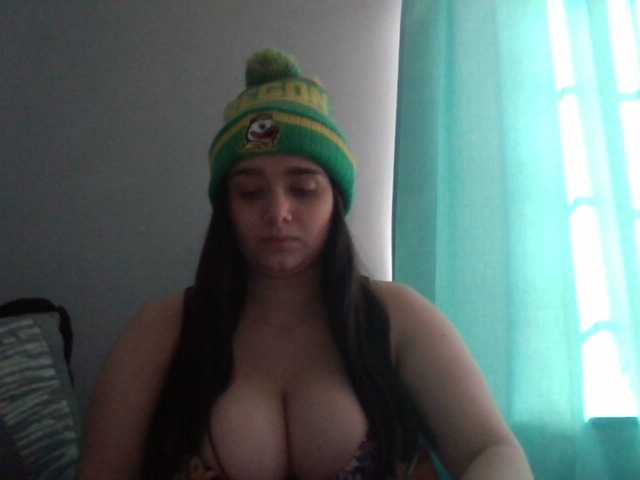 Yayın ekran görüntüleri Cherryjames