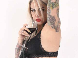 Erotik görüntülü sohbet inkfemme