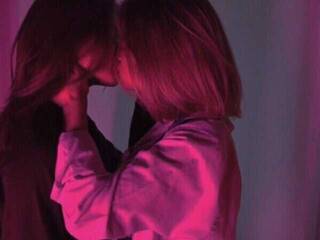 Erotik görüntülü sohbet ChloeandKitty