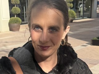 Erotik görüntülü sohbet Cleo6