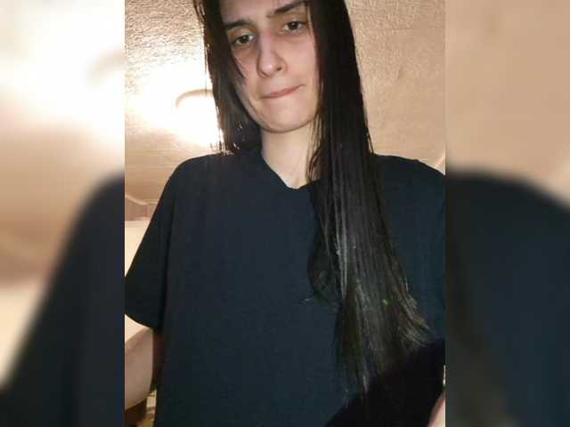 Yayın ekran görüntüleri ConnieSmile