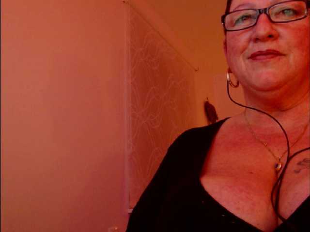 Fotoğraflar Connyat99 Make Mistress Conny happy with the vibration 201 ultra high kiss tits flash 80 tips guys kiss only german here pm 20Domi 5 min steuern 200 tips