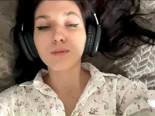 Yayın ekran görüntüleri COOL-TITS-YES