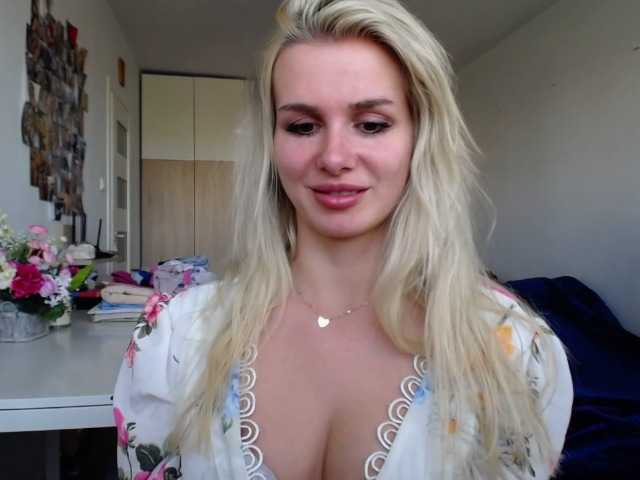 Yayın ekran görüntüleri Cornelia22hot