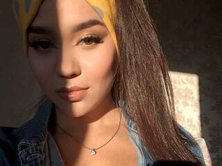 Erotik görüntülü sohbet CandyDNA