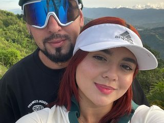 Erotik görüntülü sohbet CrisAndDanna