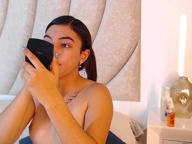 Fotoğraflar CrisGarcia- hey I'm Cris! ❤ 122 tk instant naked and playful ✔ my vibe toy is ON and ready for HIGH VIBES ⚡ first goal of the day: naked twerking @sofar @total