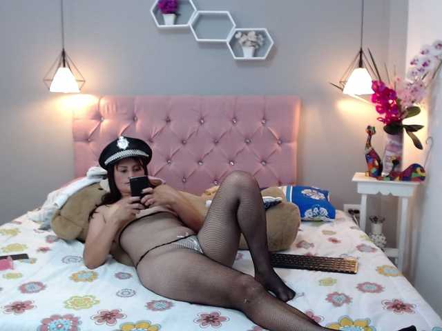 Fotoğraflar cristhye-hot hey guys welcome to my room #anal #pussy #playwithcum #tits #sexydance #ass # playdildo