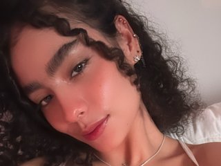 Erotik görüntülü sohbet Victoria_Curly