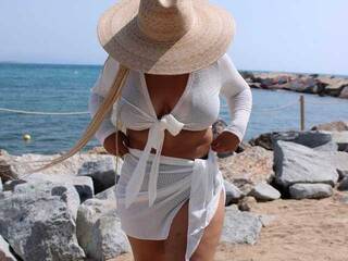 Erotik görüntülü sohbet Curvy-maxy9