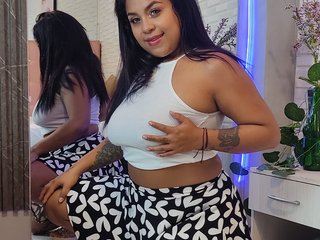 Erotik görüntülü sohbet CurvyyQueenXO