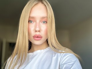Erotik görüntülü sohbet cute-molly