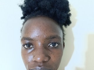 Erotik görüntülü sohbet Cute-Talia