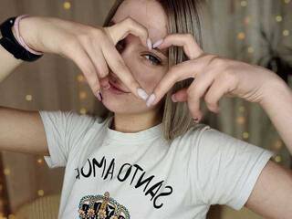 Erotik görüntülü sohbet CyrilaPuff