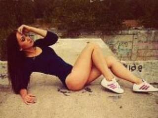 Erotik görüntülü sohbet daaniella