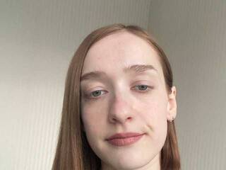 Erotik görüntülü sohbet DacotaDoll