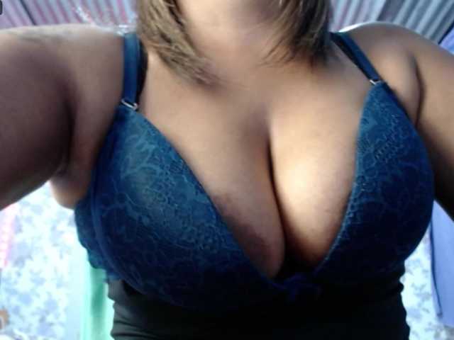 Fotoğraflar Dahian-Diamod hey♥ come to play♥ hru? #milf #ebony #mommy #latina #mature♥♥♥