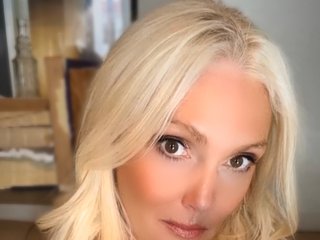 Erotik görüntülü sohbet DaisyHotwife