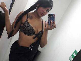 Erotik görüntülü sohbet Danielarome