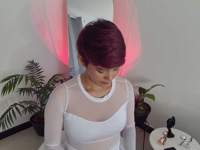 Yayın ekran görüntüleri DannaCartier