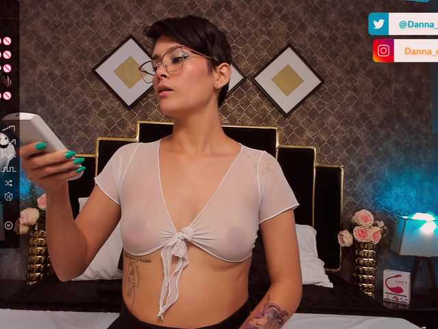 Fotoğraflar DannaCartier I'm Danna✨ All requests are full in private(discussed in pm) ❤put love!REMEMBER FOLLOW ME IN IGTW: danna_carter_ #dom #smalltits #schoolgirl #shorthair #teasing remain @remain of @total (PAINTBODY SHOW AT @total) TY FOR YOUR @sofar Tks