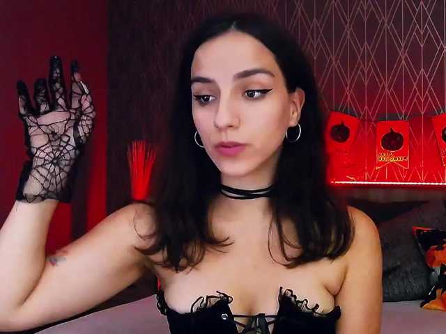 Fotoğraflar DaphneMoss Hi, my name is Agatha! Welcome to my room ♥ Enjoy your stay, read the tip menu ♥ Don't forget to subscribe ♥