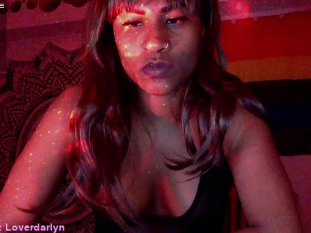 Fotoğraflar YourDarlyn420 Hey new girl here. Join me. Lovense on!