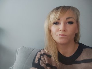 Erotik görüntülü sohbet DarylDoll