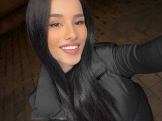 Erotik görüntülü sohbet DeeaLexa