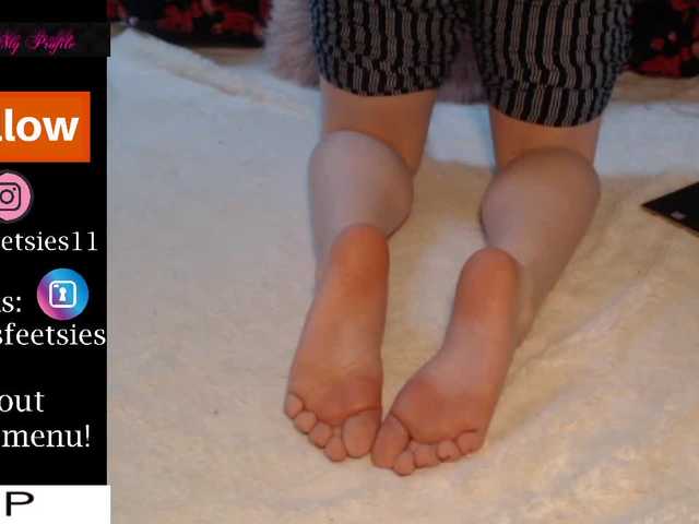 Fotoğraflar delilahfeet check tip menu//countdown: fuck feet w dildo and lotion