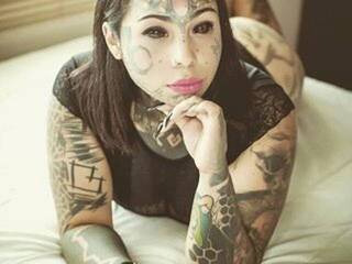 Erotik görüntülü sohbet Demon-Girl