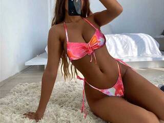 Erotik görüntülü sohbet Desire-Z