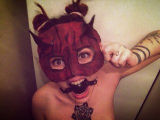 Profilin fotoğrafı devilsbitch