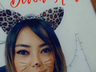 Erotik görüntülü sohbet DevonAokiSex