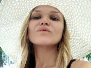 Erotik görüntülü sohbet diannasky