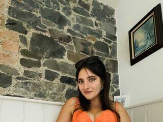 Erotik görüntülü sohbet DInaraXRose