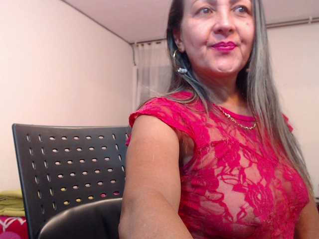 Fotoğraflar SquirtNstyGrl I am multiorgasmic i love too squirt I have sexy Feet and i like everything #mature #milf #anal #bigass #bignipples
