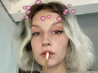 Erotik görüntülü sohbet DivineLoly