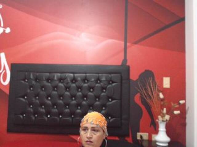 Yayın ekran görüntüleri Dulce-Hot