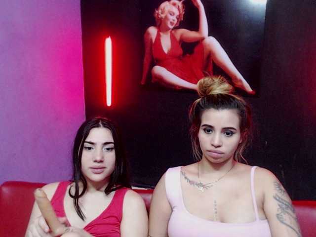 Fotoğraflar duosexygirl hi welcome to our room, we are 2 latin girls, we wanna have some fun, send tips for see tittys, asses. kisses, and more