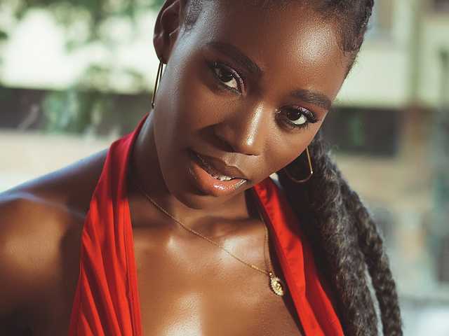 Profilin fotoğrafı EbonnyGoddess