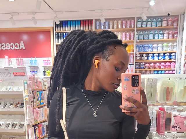 Profilin fotoğrafı Ebonycutelyn